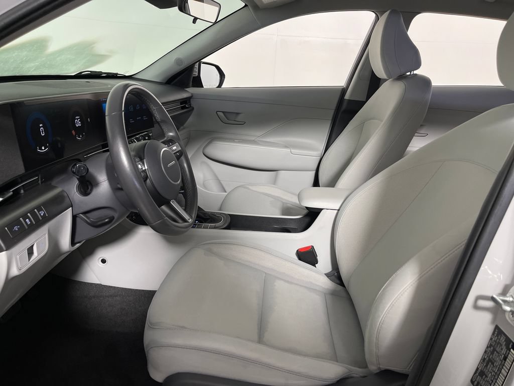 Certified 2024 Hyundai Kona SEL AWD/4WD image 12