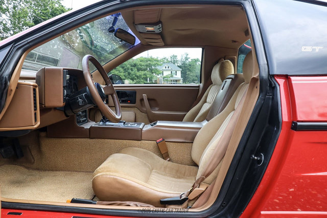 Used 1988 Pontiac Fiero GT RWD image 41