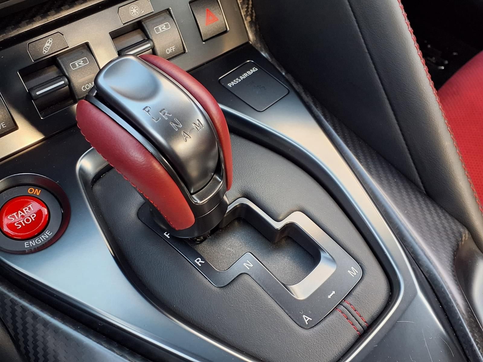 Used 2021 Nissan GT-R NISMO AWD/4WD image 25