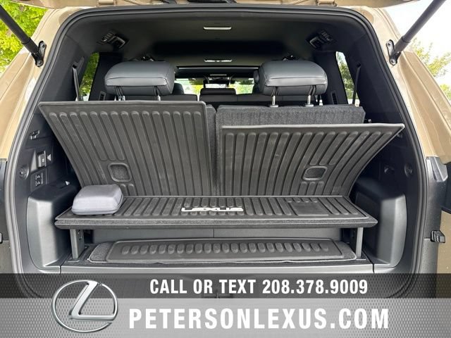 Used 2026 Lexus LX 700h Overtrail w/ Accessory Package (P3) AWD/4WD image 23