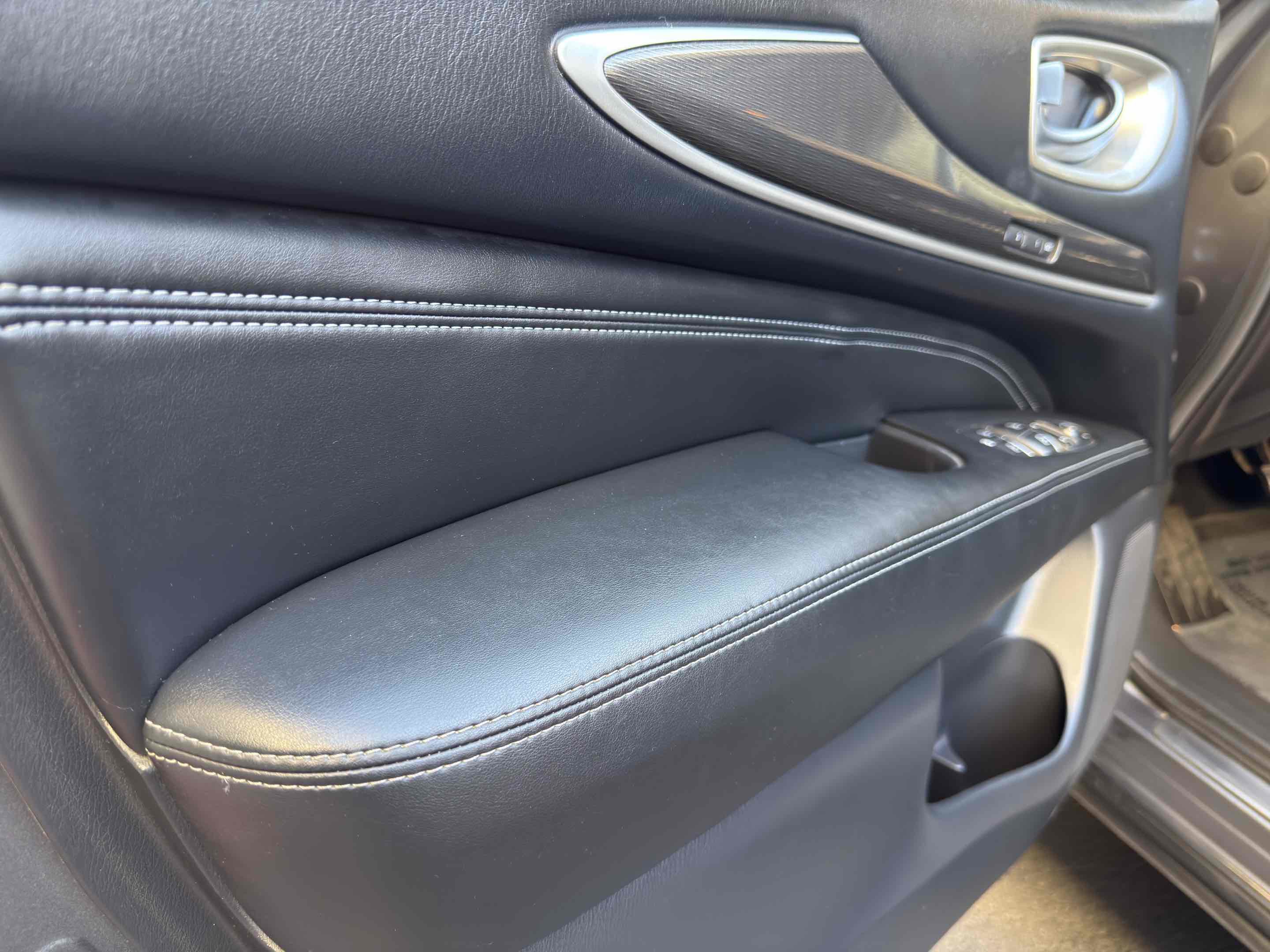 Used 2017 INFINITI QX60 FWD w/ Premium Plus Package image 36