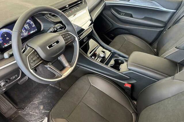 New 2026 Jeep Grand Cherokee Altitude image 7