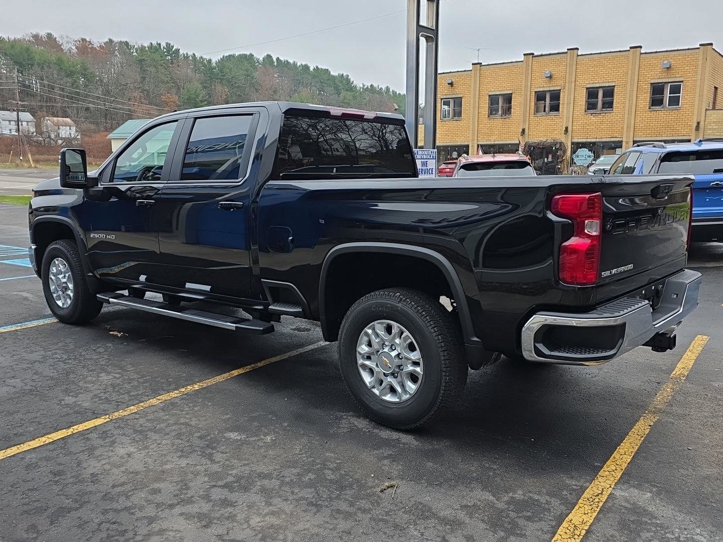 New 2026 Chevrolet Silverado 2500 LT image 6