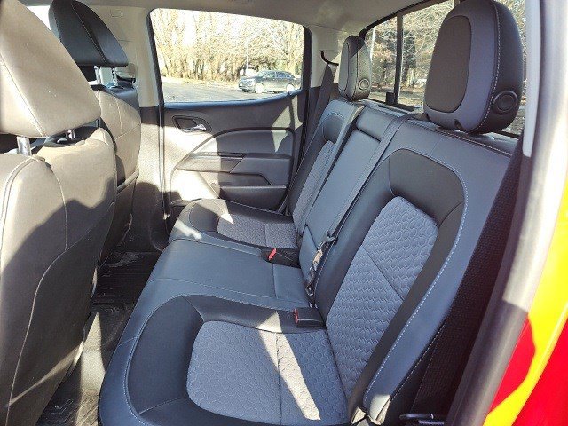 Used 2015 Chevrolet Colorado Z71 image 17