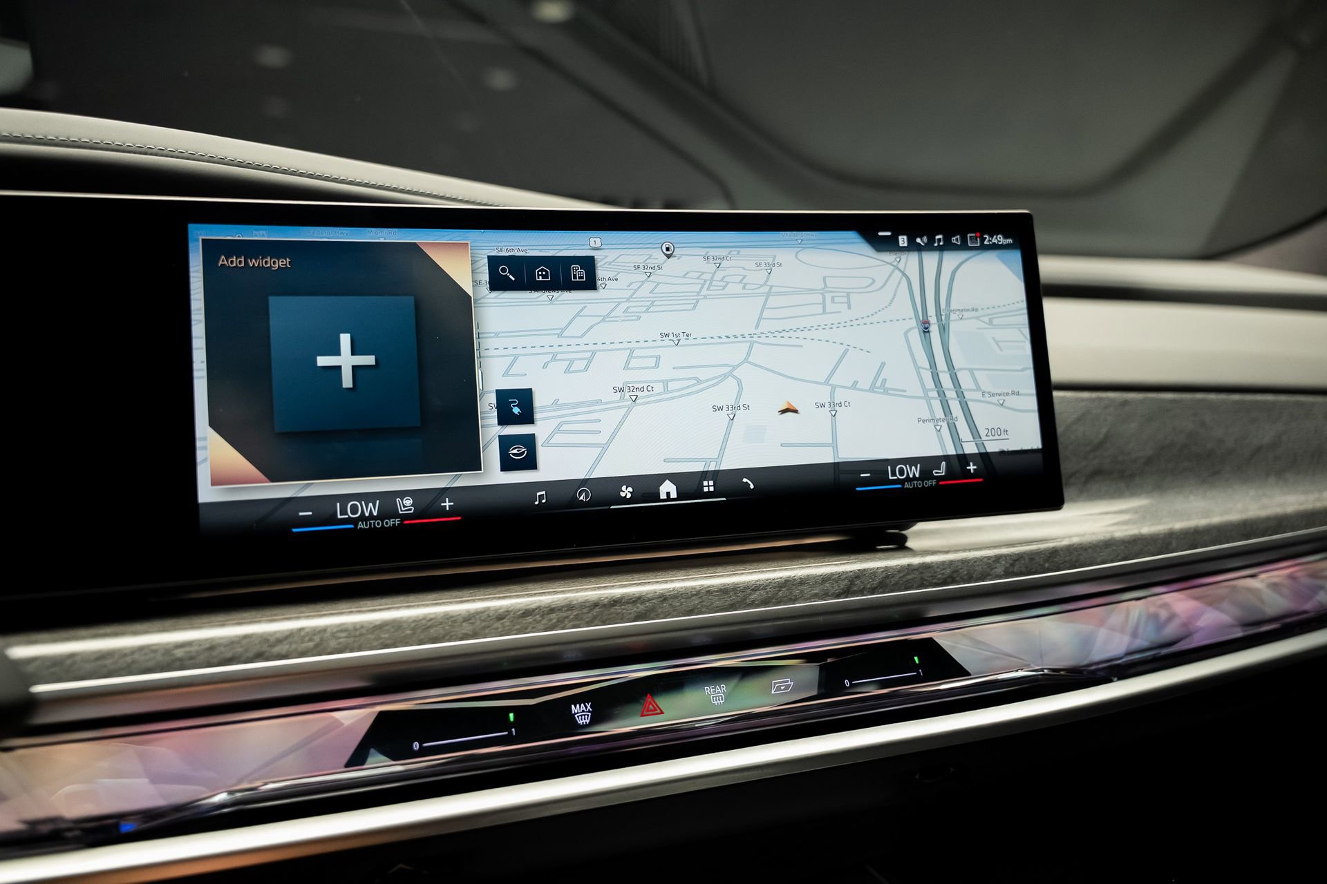 Used 2024 BMW i7 xDrive60 w/ Executive Package image 49