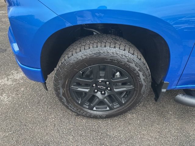 New 2025 Chevrolet Silverado 1500 Custom w/ Turbomax Blackout Package image 9