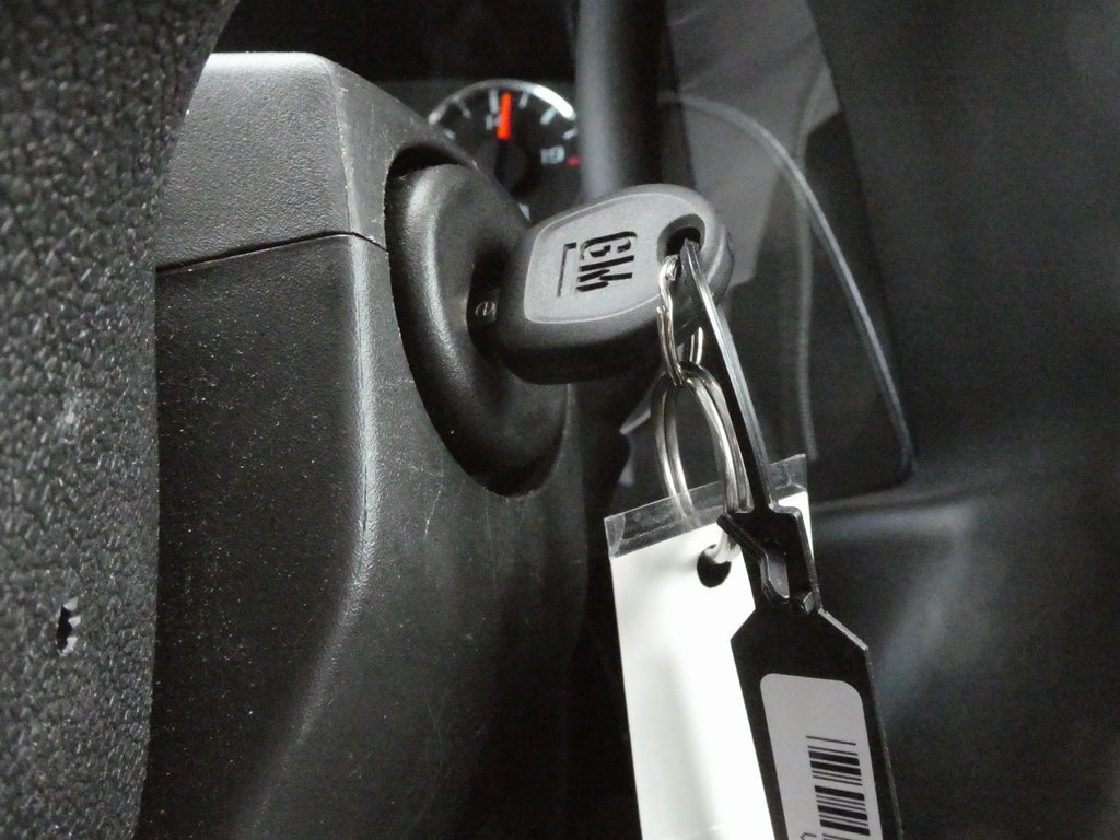 Used 2024 Chevrolet Express 2500 w/ Driver Convenience Package image 9