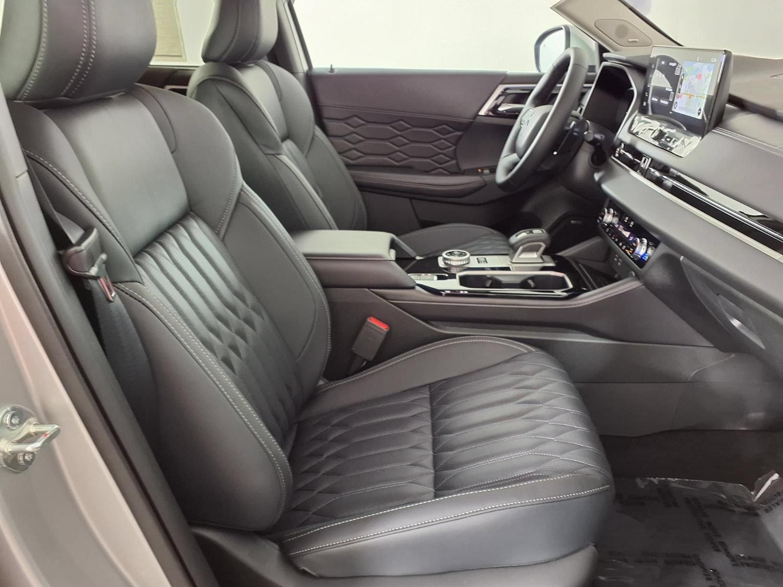 New 2026 Mitsubishi Outlander SEL AWD/4WD image 9