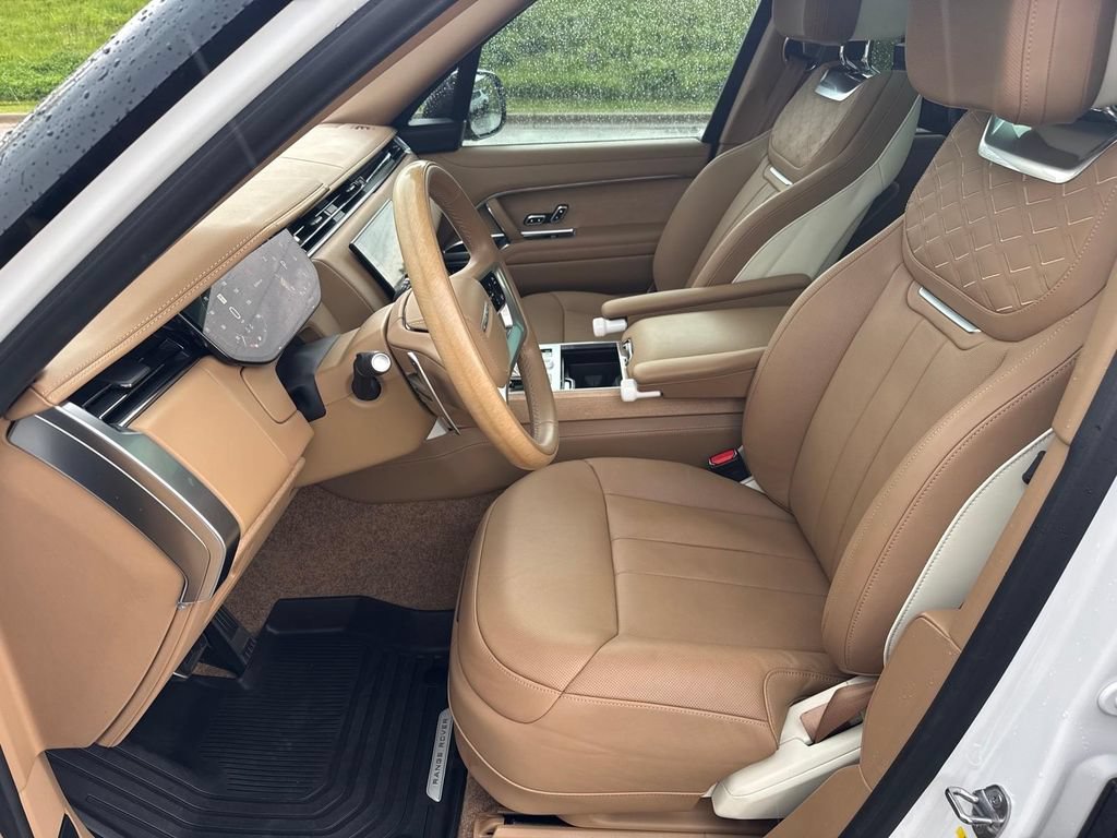 Certified 2023 Land Rover Range Rover SV AWD/4WD image 8