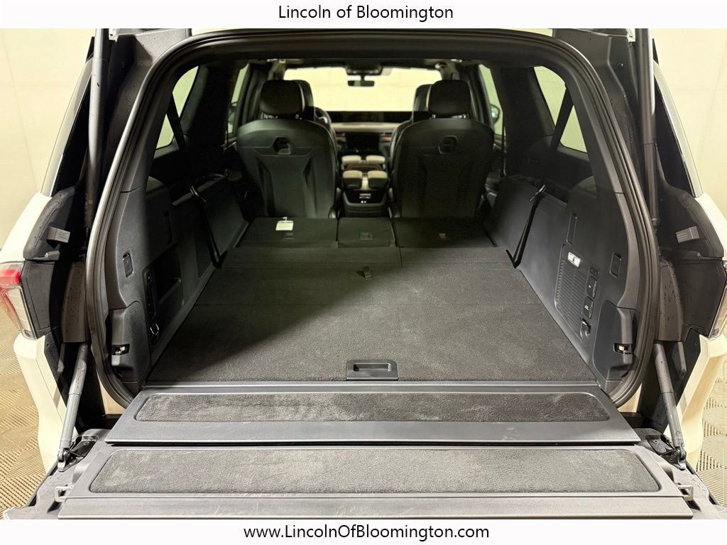 New 2025 Lincoln Navigator L Black Label AWD/4WD image 45