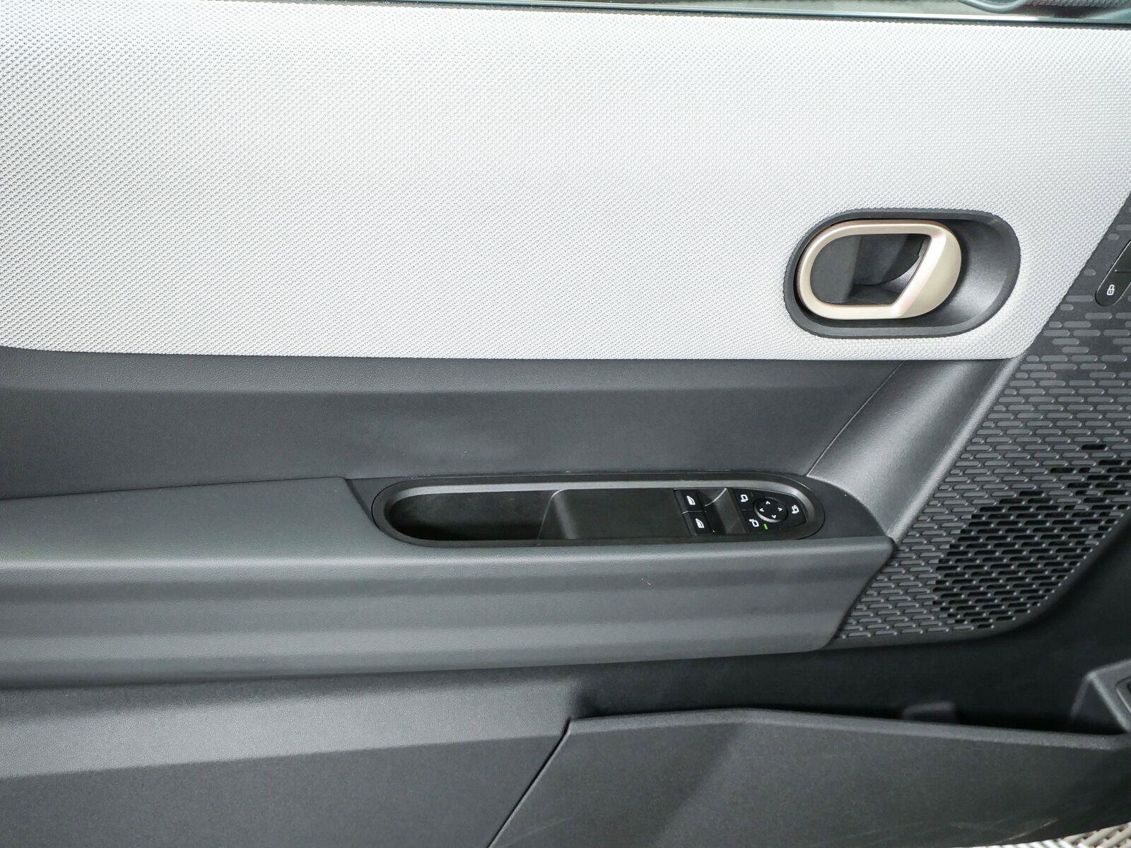Used 2025 MINI Cooper S FWD image 6
