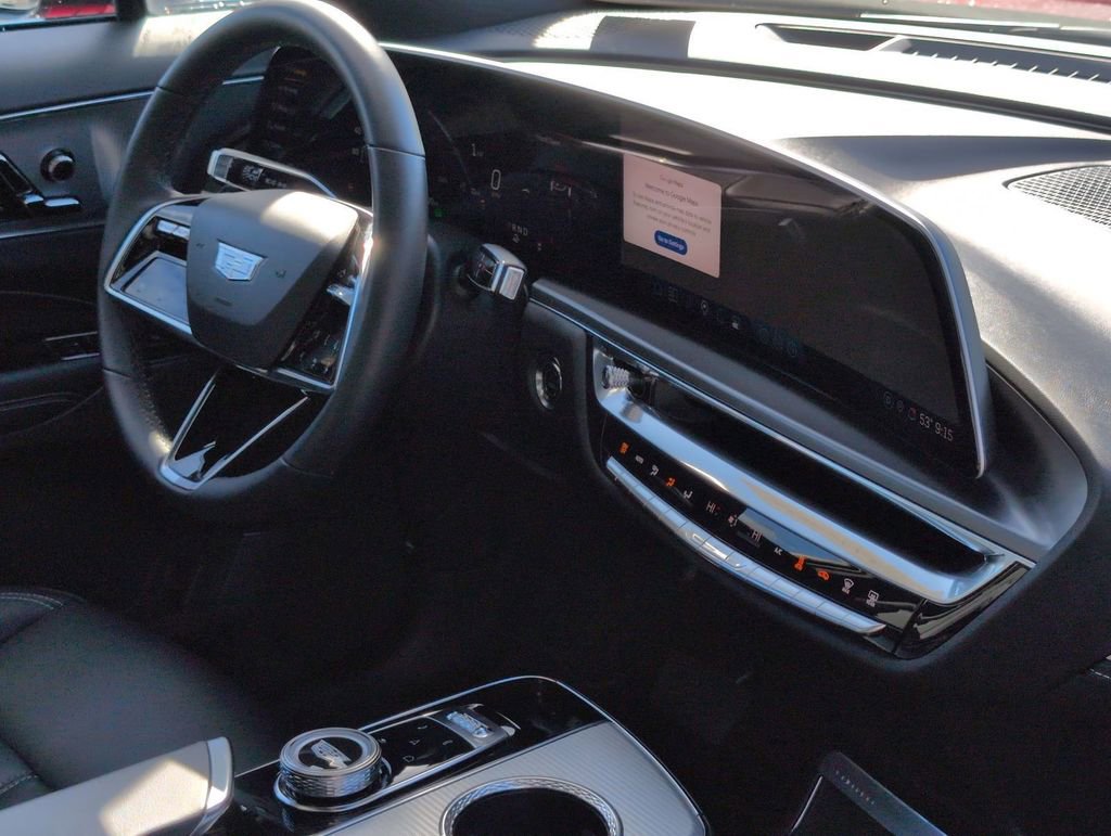 Certified 2024 Cadillac Lyriq Tech w/ Driver Assist Package image 30