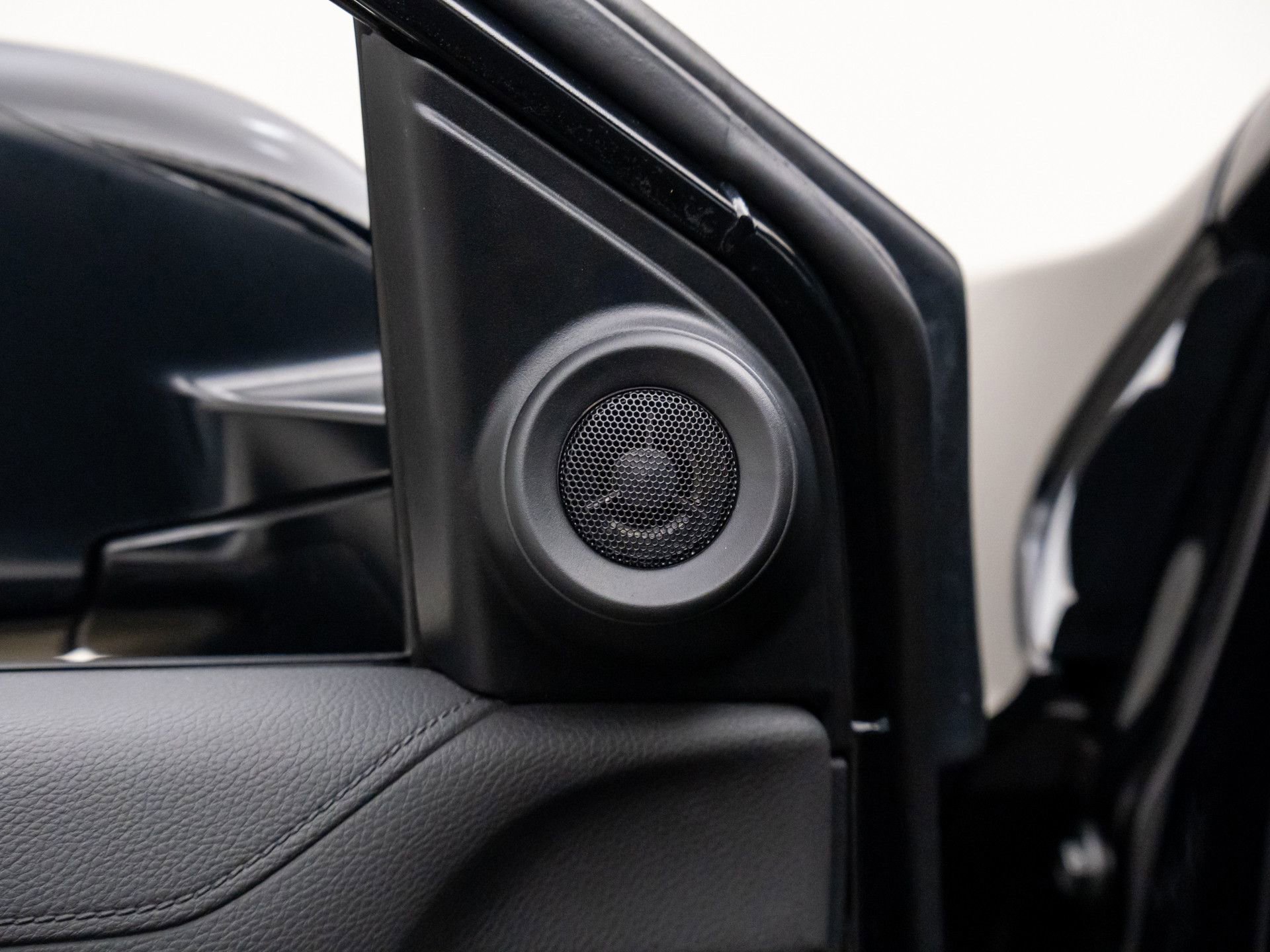 Used 2021 Honda CR-V EX-L image 13