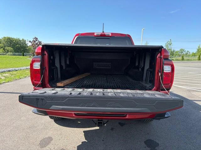 Used 2024 GMC Canyon Elevation w/ Convenience Package RWD image 10