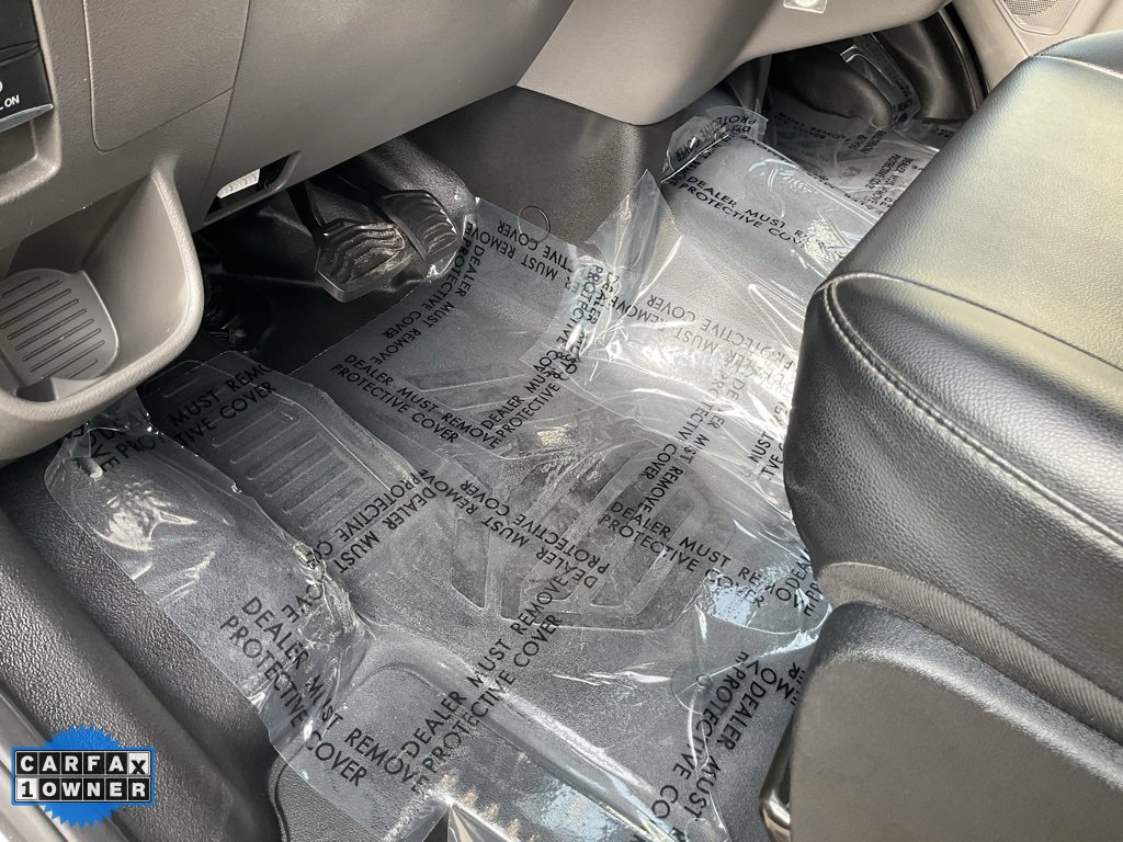 Used 2022 Ford E-Transit Medium Roof image 21