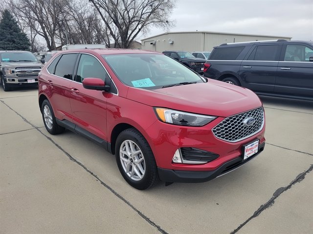 Used 2024 Ford Edge SEL w/ Convenience Package