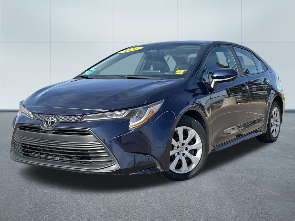 Used 2024 Toyota Corolla LE image 1