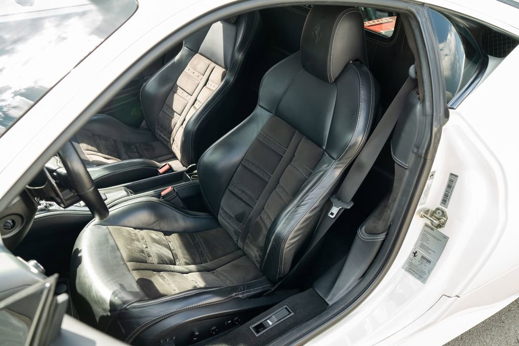Used 2012 Ferrari 458 Italia Coupe RWD image 10