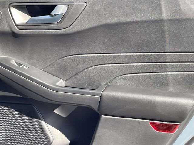 New 2025 Ford Escape SE w/ PHEV Premium Package FWD image 28