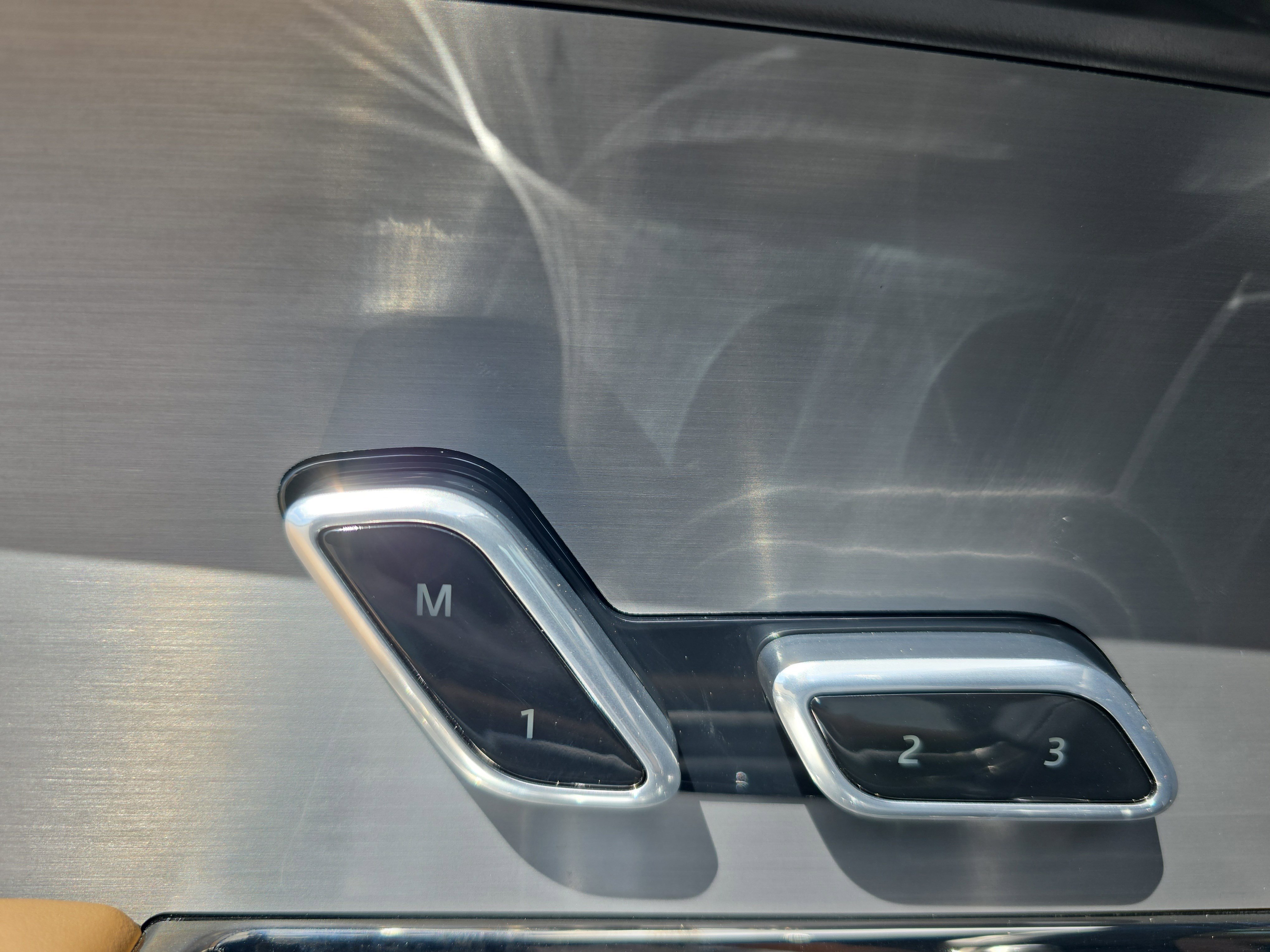 Used 2023 Land Rover Range Rover Sport SE image 27