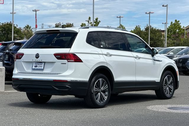 Used 2024 Volkswagen Tiguan Wolfsburg Edition AWD/4WD image 4