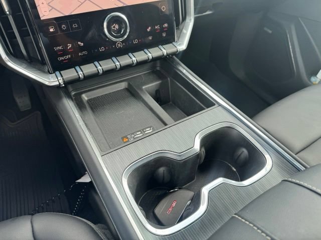 Used 2026 GMC Acadia Elevation w/ Elevation Premium Package FWD image 12
