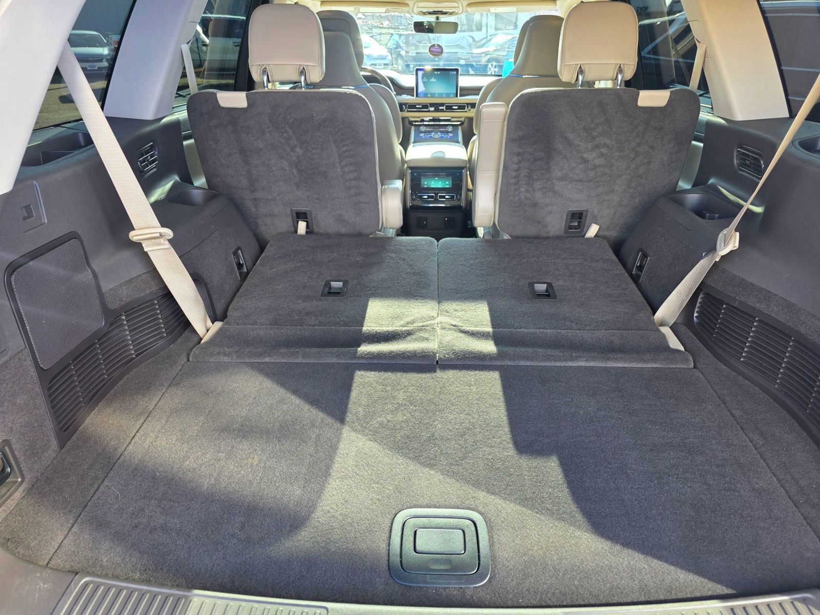 Used 2020 Lincoln Aviator Reserve image 7