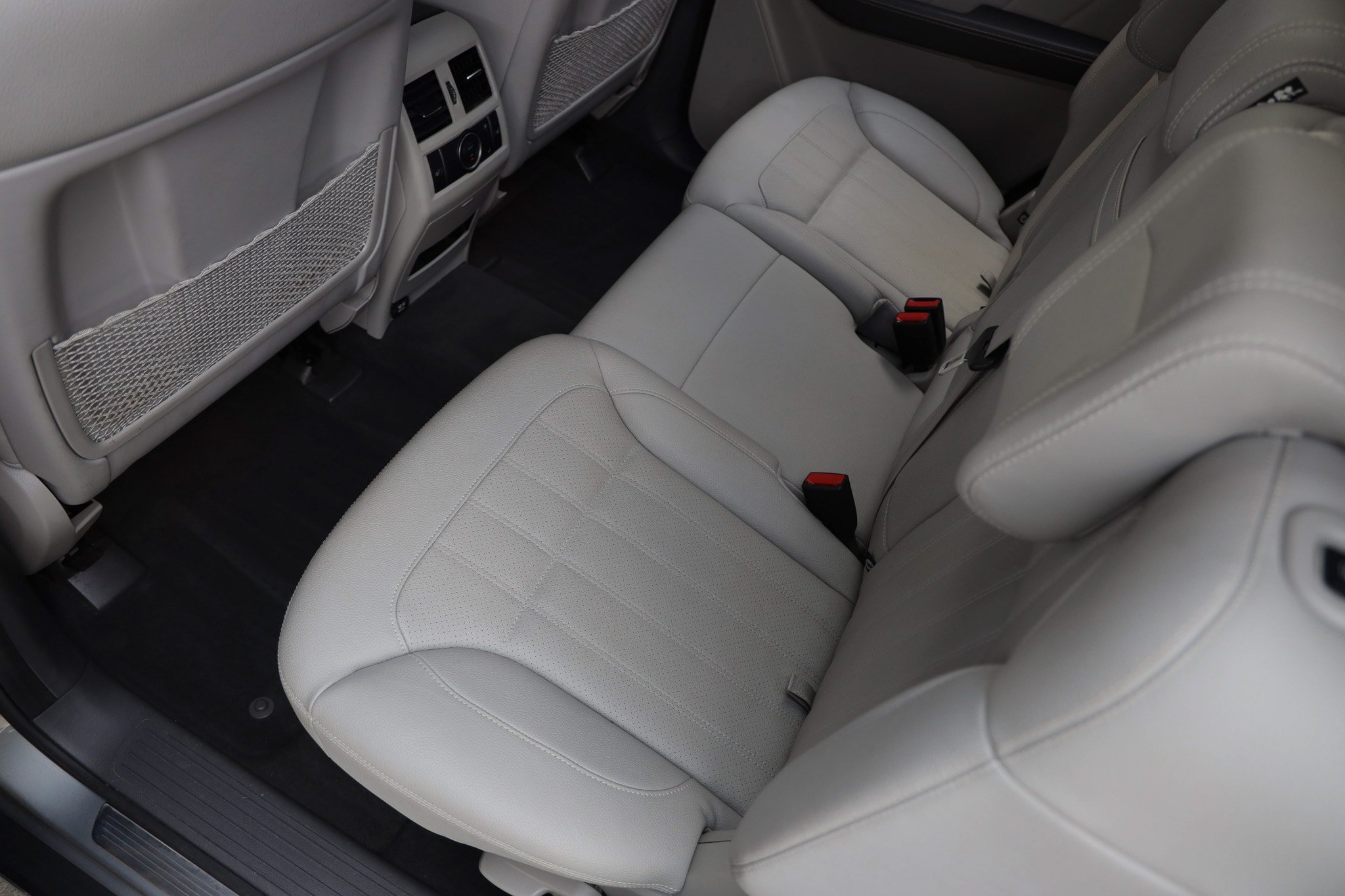 Used 2015 Mercedes-Benz GL 450 4MATIC image 11