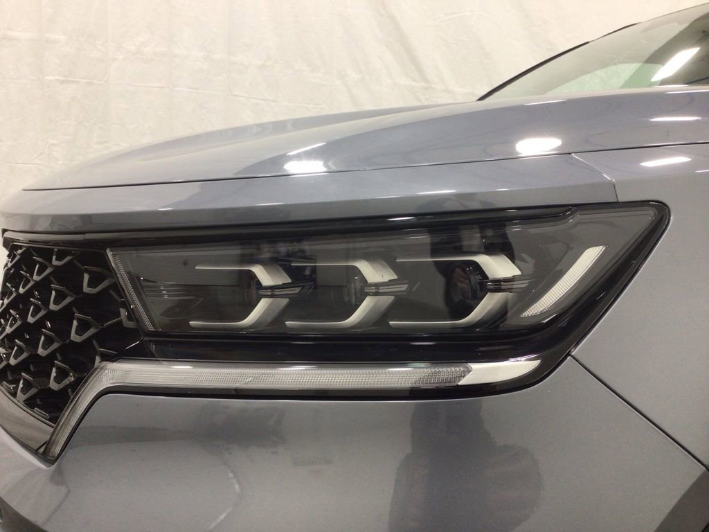 Used 2022 Kia Sorento SX image 8