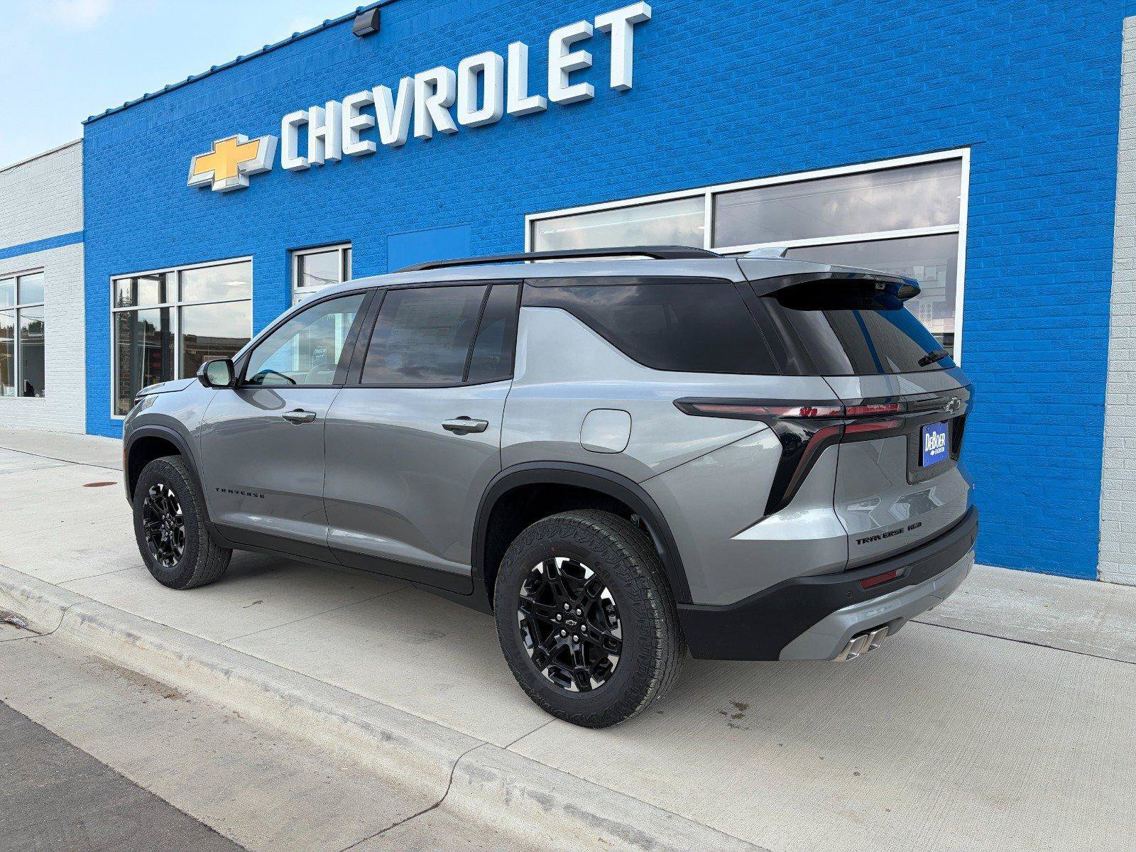 New 2027 Chevrolet Traverse Z71 w/ Driver Confidence Package AWD/4WD image 3
