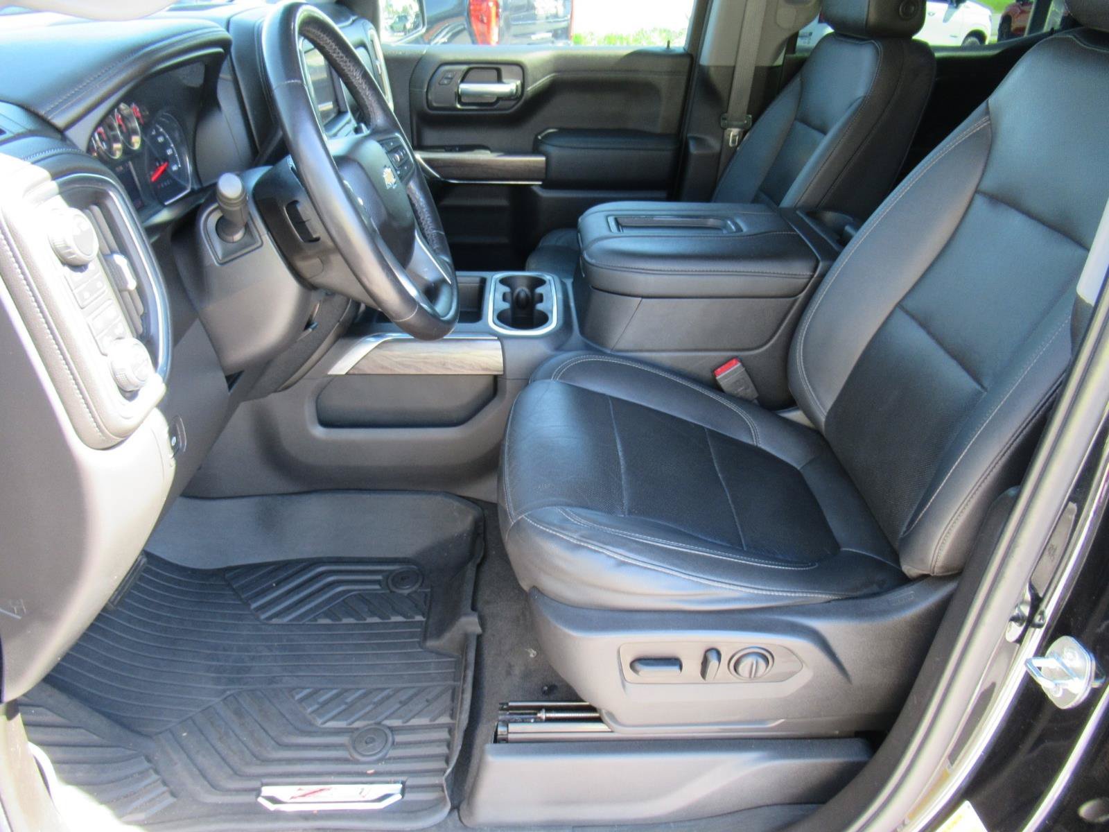 Used 2021 Chevrolet Silverado 1500 LTZ AWD/4WD image 18