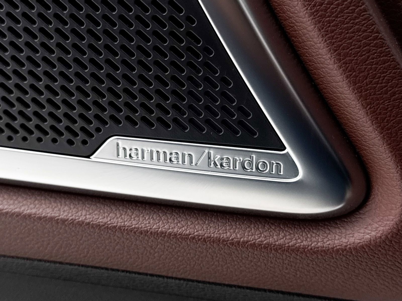 Used 2023 Kia Telluride SX Prestige image 7