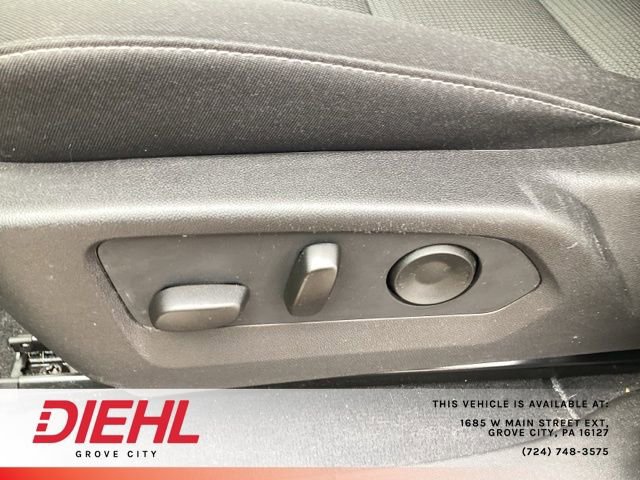 Used 2024 GMC Canyon Elevation w/ Convenience Package image 18