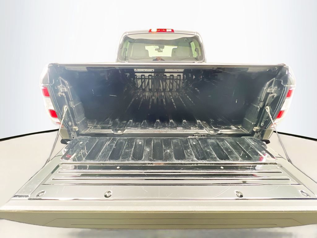 Used 2022 Nissan Frontier SV image 24