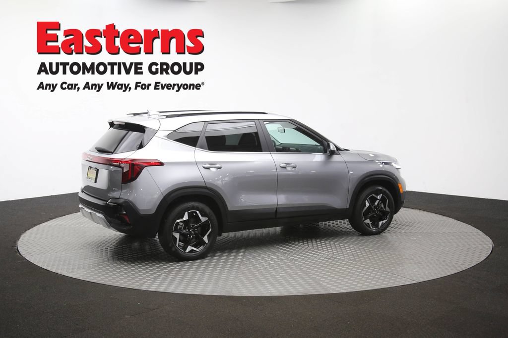 Used 2024 Kia Seltos EX AWD/4WD image 44