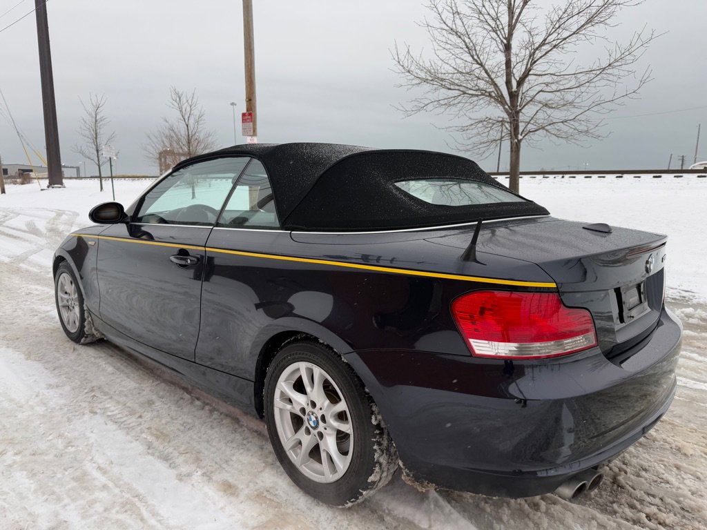 Used 2009 BMW 128i Convertible w/ Premium Pkg image 5
