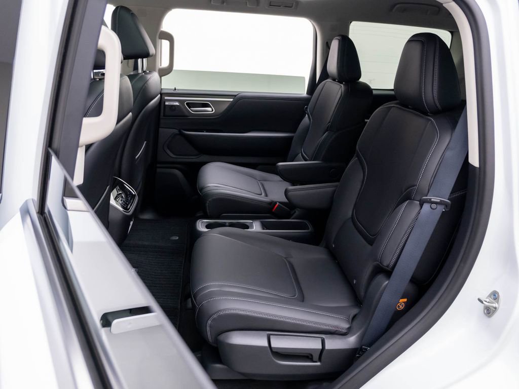 New 2026 INFINITI QX80 Pure w/ Cargo Package AWD/4WD image 16