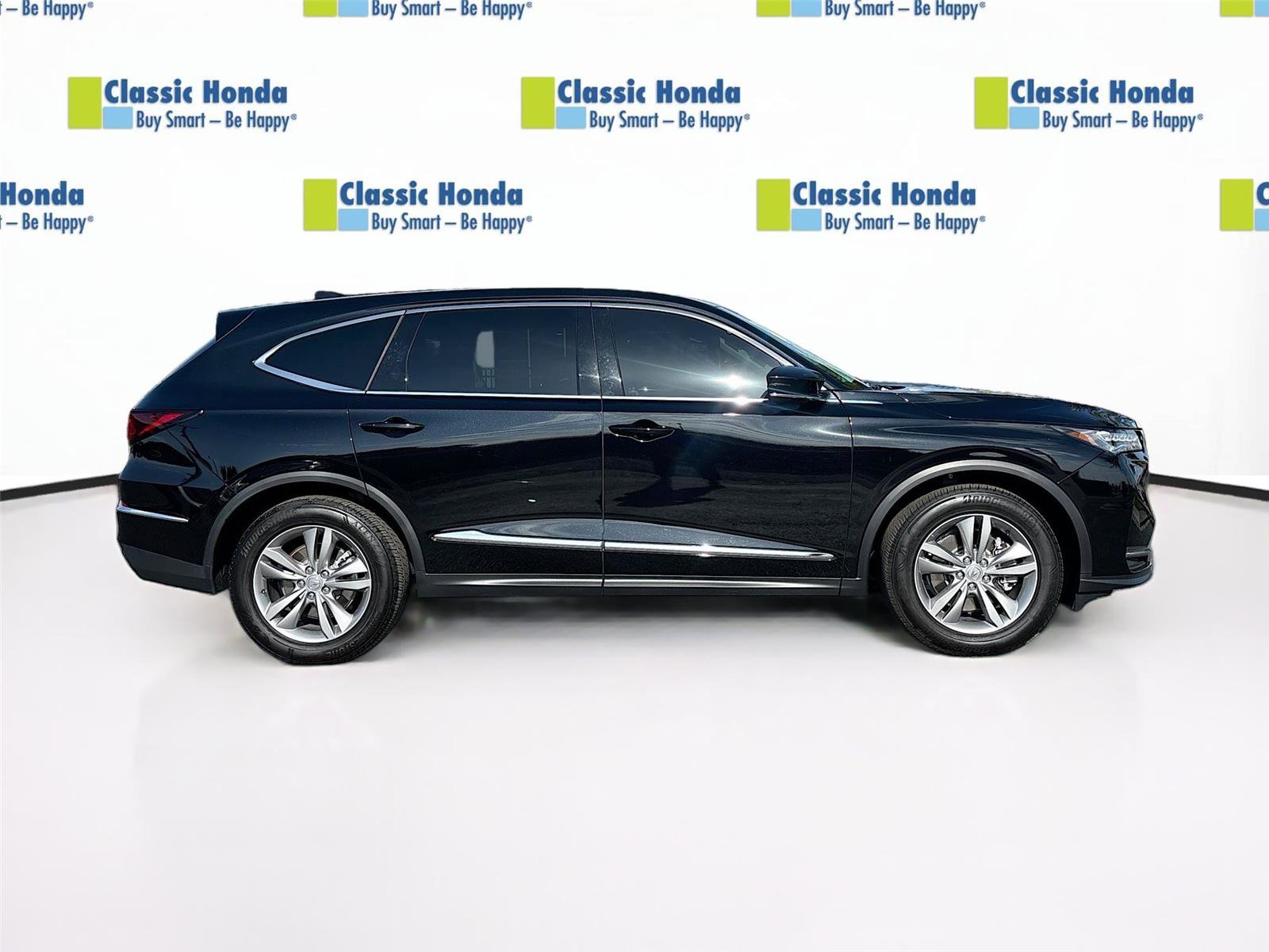 Used 2025 Acura MDX SH-AWD image 9