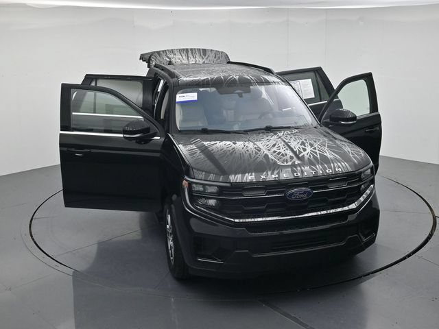 Used 2025 Ford Expedition Active AWD/4WD image 53