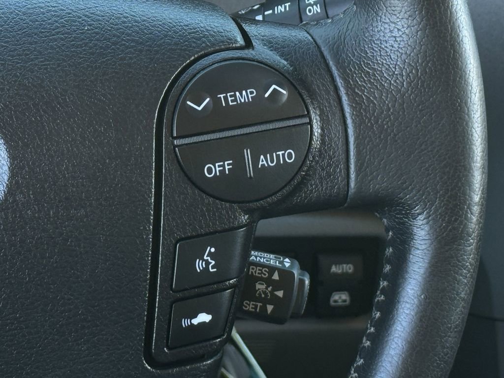 Used 2013 Toyota Sequoia Platinum image 16