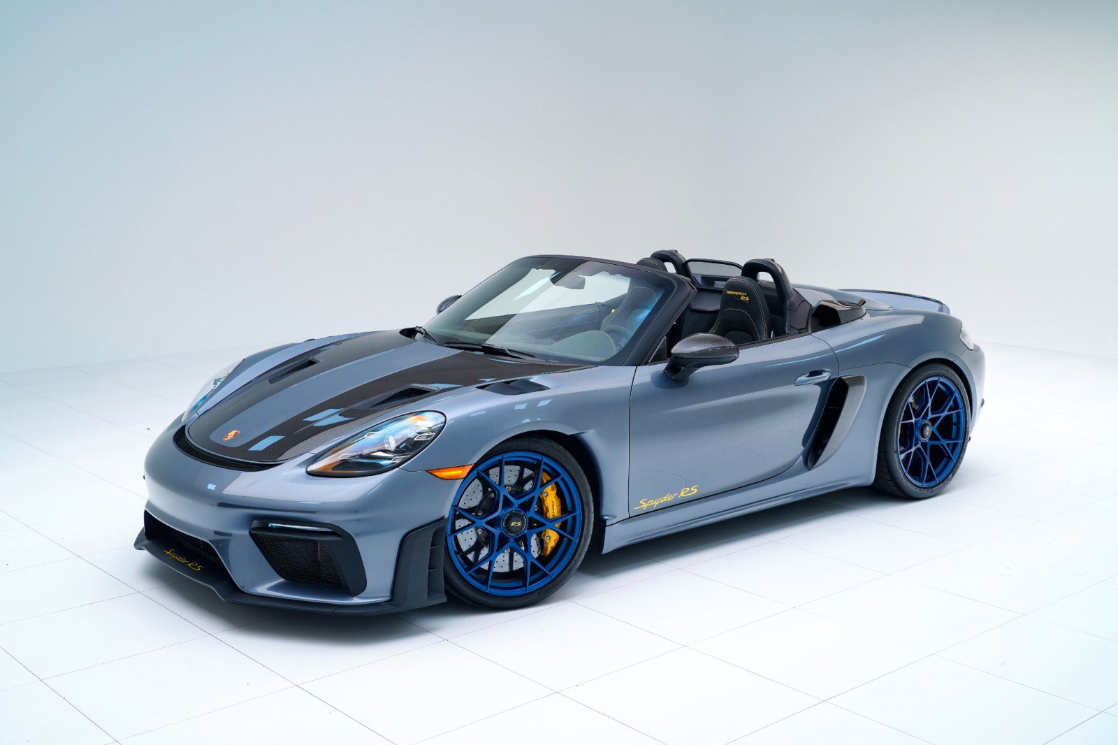 Certified 2025 Porsche 718 Boxster Spyder RS image 1