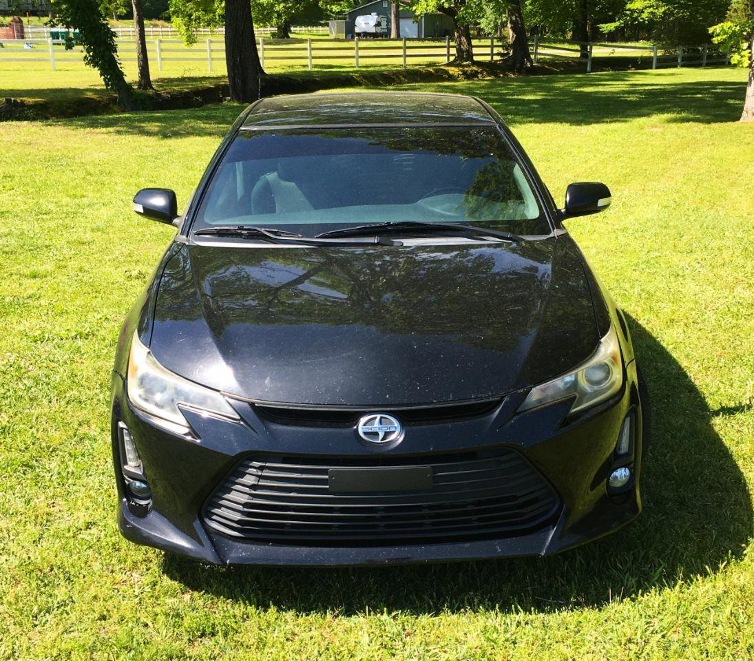 Used 2016 Scion tC FWD image 8