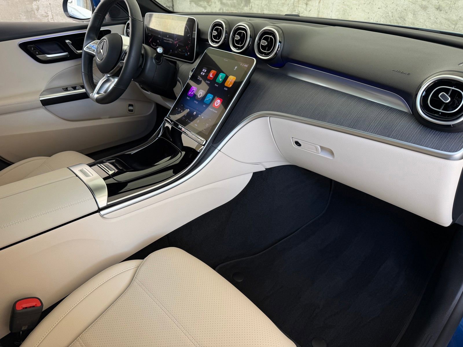 Certified 2025 Mercedes-Benz C 300 4MATIC Sedan image 18