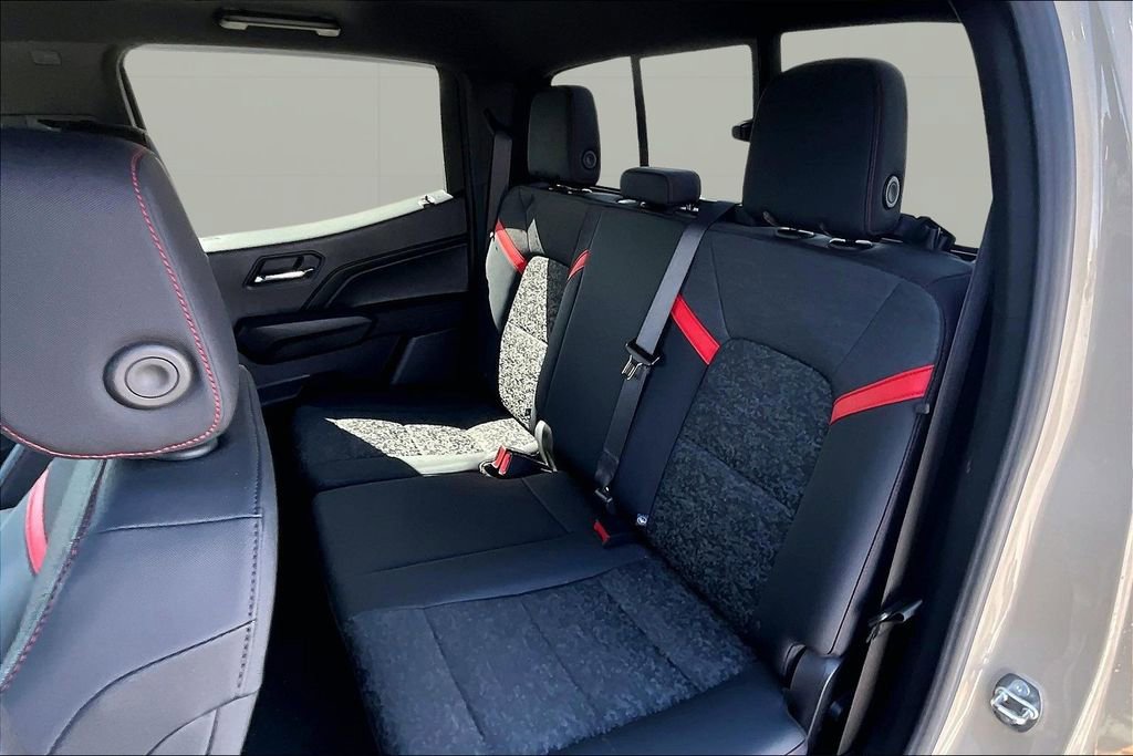 Used 2023 Chevrolet Colorado Z71 image 25