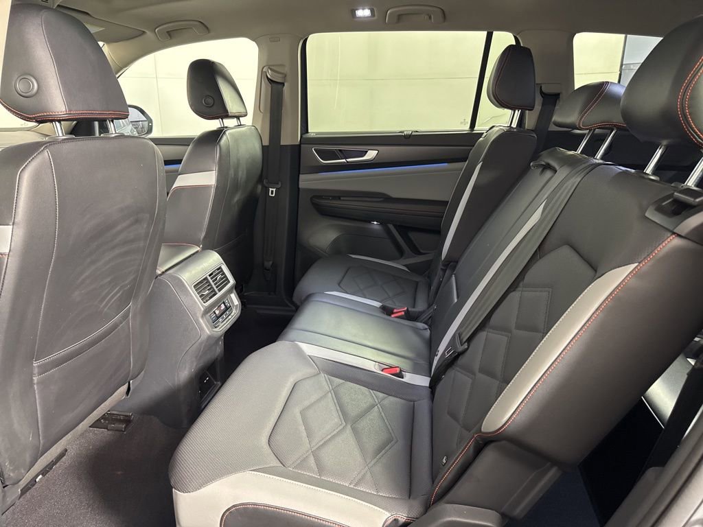Used 2024 Volkswagen Atlas Peak Edition SEL image 22