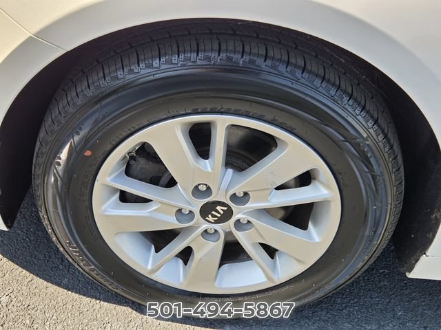 Used 2018 Kia Optima LX FWD image 16