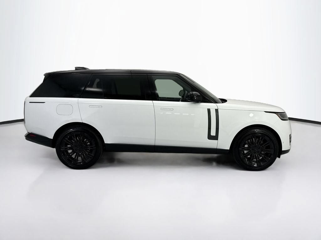 New 2026 Land Rover Range Rover Long Wheelbase SE AWD/4WD image 4