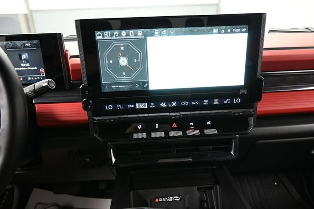 Used 2026 GMC Hummer EV 4x4 Crew Cab w/ Carbon Fiber Edition Package image 10