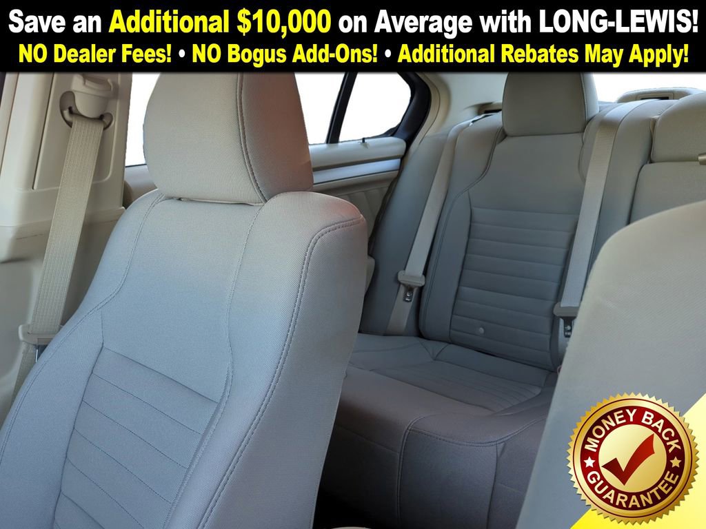 Used 2017 Ford Taurus SE image 21