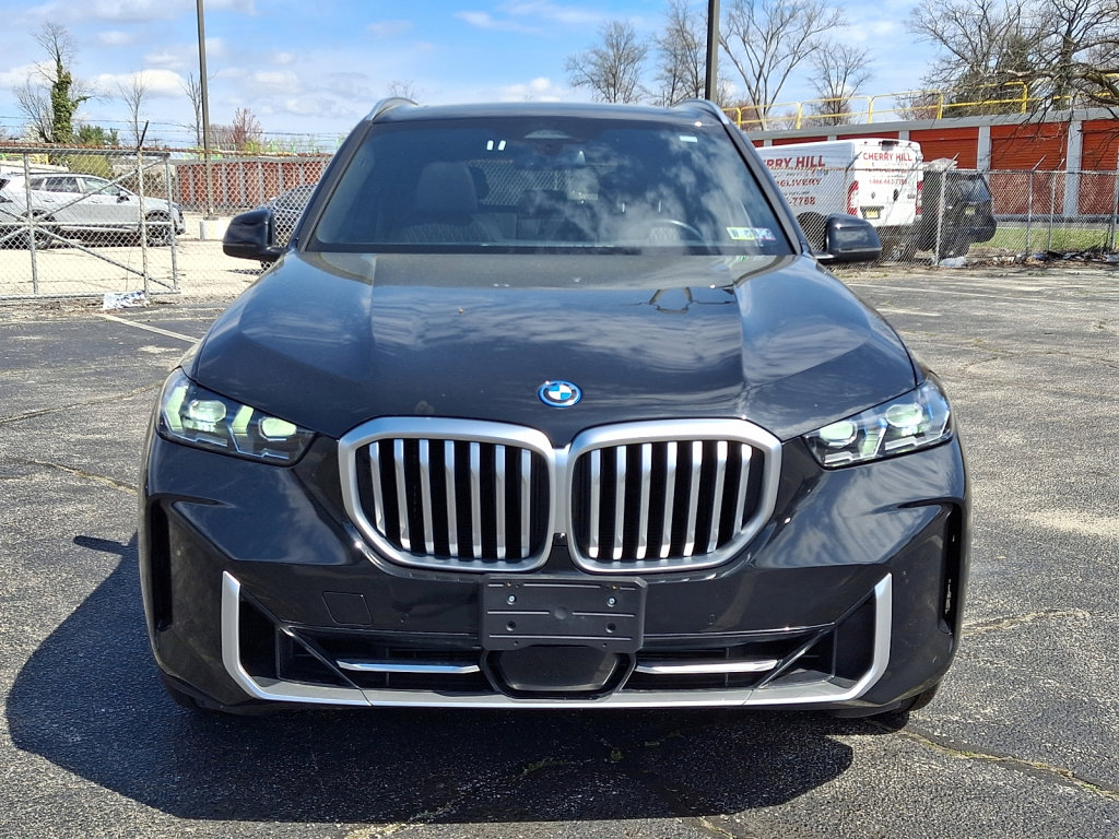 Used 2025 BMW X5 xDrive50e image 8
